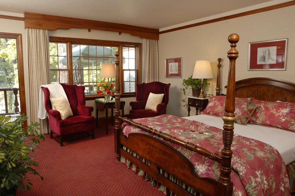 גארברוויל Benbow Historic Inn חדר תמונה