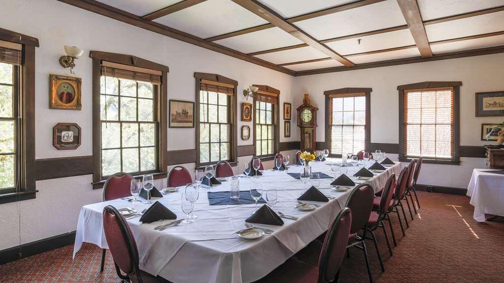 גארברוויל Benbow Historic Inn מראה חיצוני תמונה