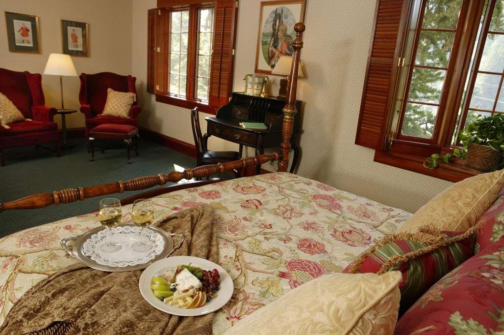 גארברוויל Benbow Historic Inn חדר תמונה
